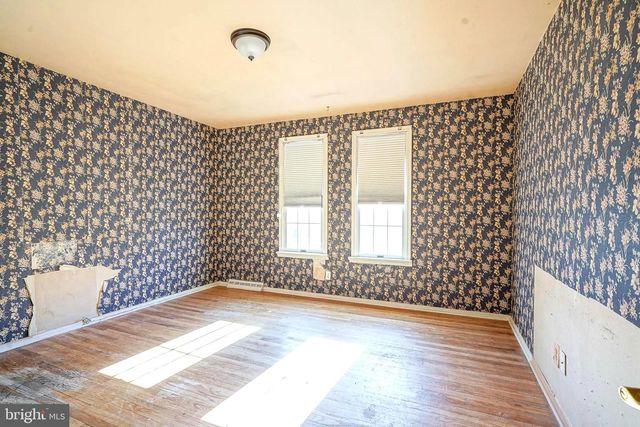 32 ALBERTUS DR, Williamstown, NJ 08094