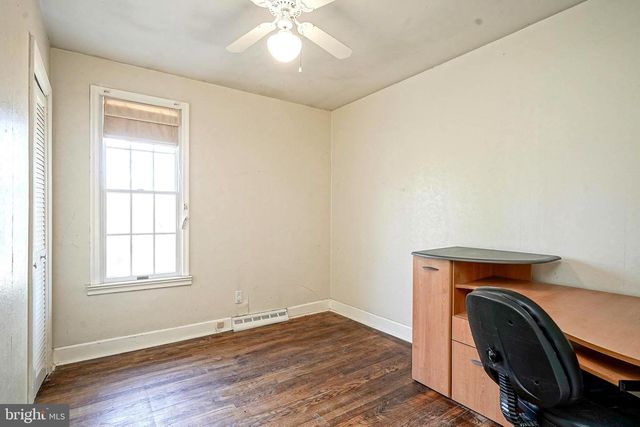 32 ALBERTUS DR, Williamstown, NJ 08094