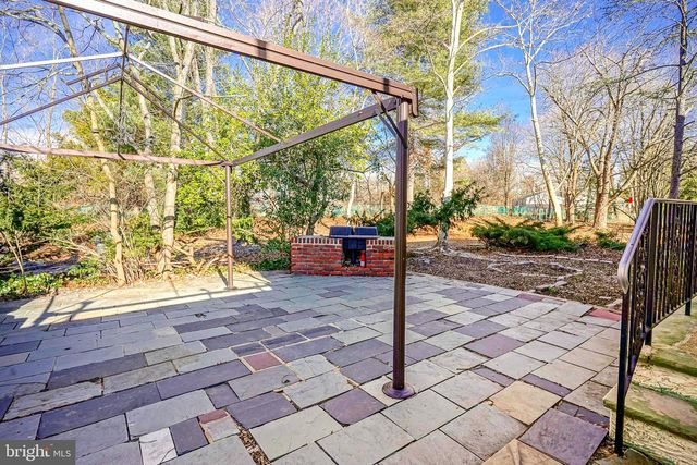 32 ALBERTUS DR, Williamstown, NJ 08094