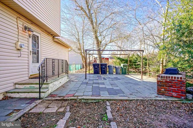 32 ALBERTUS DR, Williamstown, NJ 08094