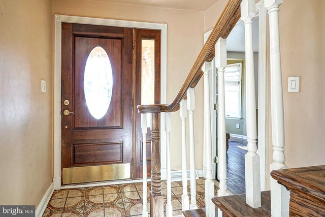 32 ALBERTUS DR, Williamstown, NJ 08094