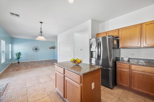 444 W Calle Sombra Linda, Sahuarita, AZ 85629