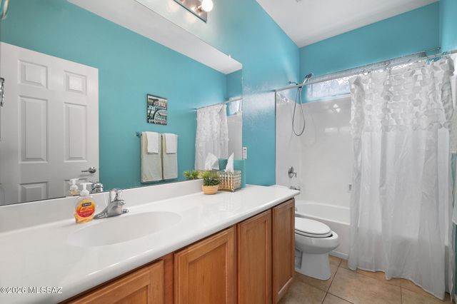 444 W Calle Sombra Linda, Sahuarita, AZ 85629