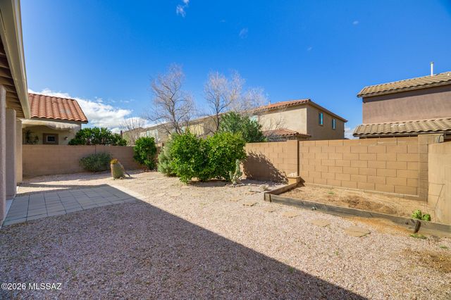 444 W Calle Sombra Linda, Sahuarita, AZ 85629