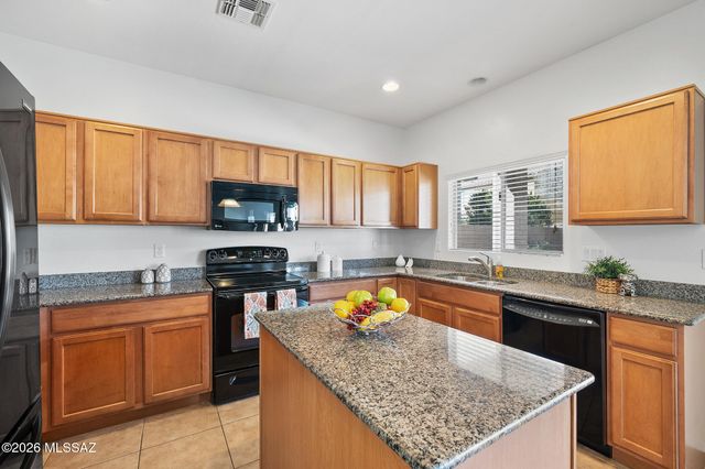 444 W Calle Sombra Linda, Sahuarita, AZ 85629