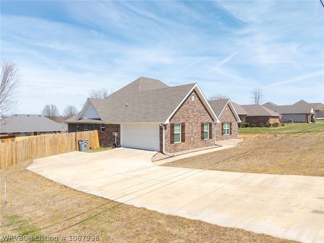 3210 Old Chismville Road, Greenwood, AR 72936