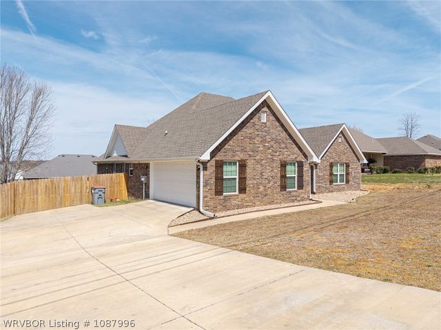 3210 Old Chismville Road, Greenwood, AR 72936