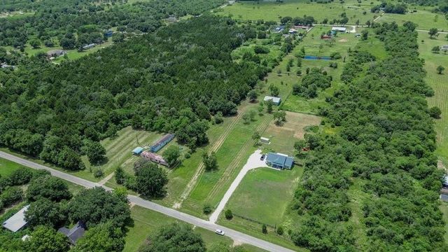 3853 College Street, Sealy, TX 77474