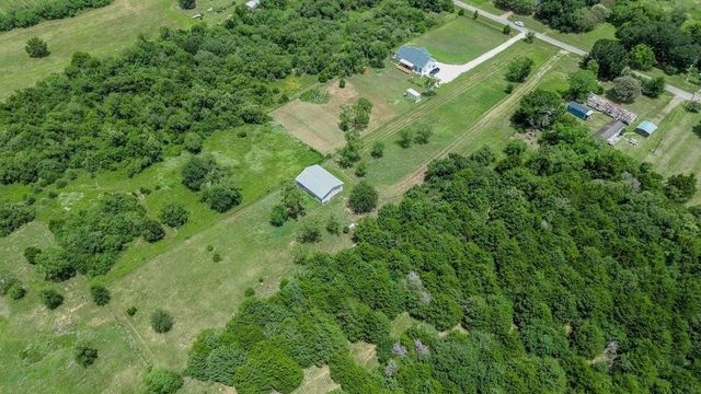3853 College Street, Sealy, TX 77474