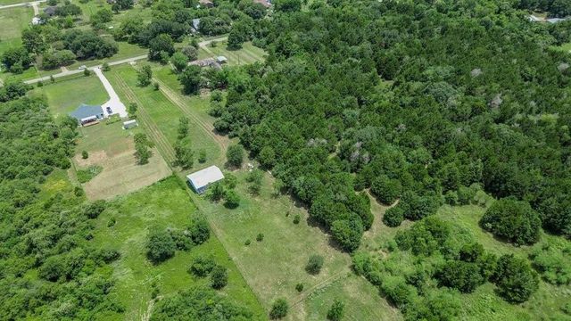 3853 College Street, Sealy, TX 77474
