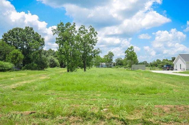 3853 College Street, Sealy, TX 77474