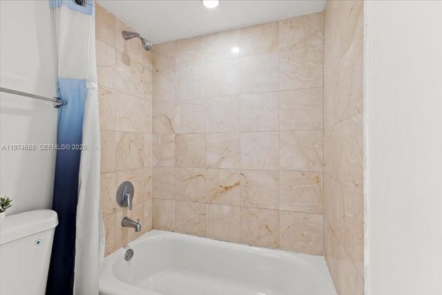 6917 Collins Ave 1512, Miami Beach, FL 33141