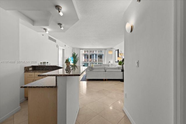 6917 Collins Ave 1512, Miami Beach, FL 33141
