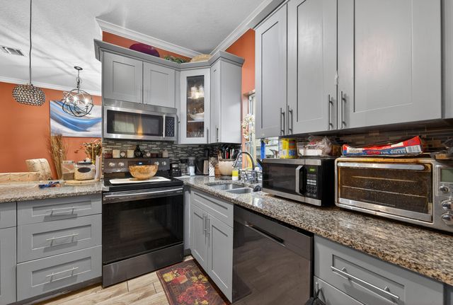 1004 14th Street, West Palm Beach, FL 33401