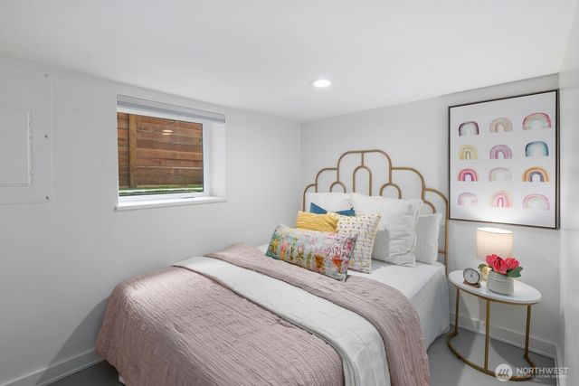 8604 29th Avenue NW, Seattle, WA 98117