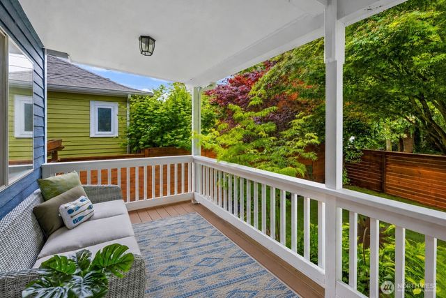 8604 29th Avenue NW, Seattle, WA 98117