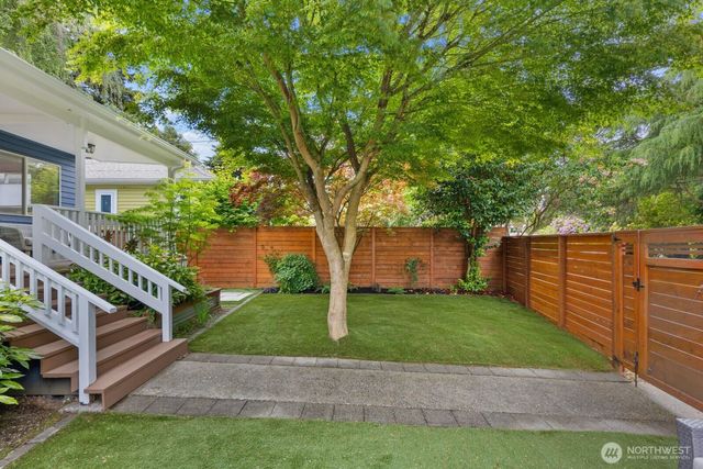 8604 29th Avenue NW, Seattle, WA 98117