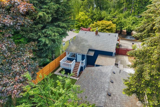 8604 29th Avenue NW, Seattle, WA 98117