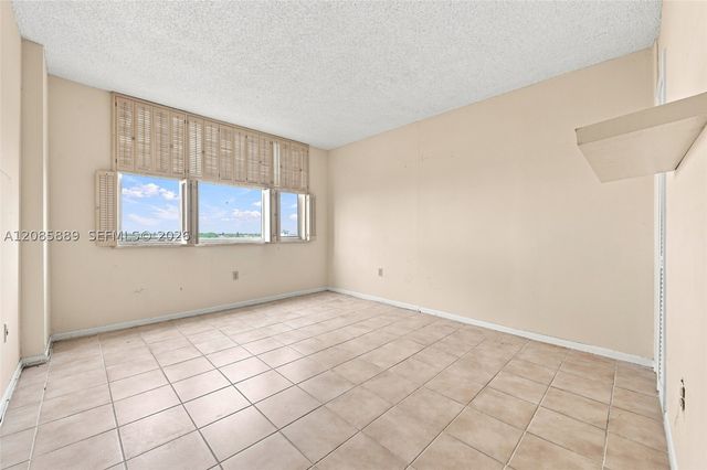 3850 Washington St 808, Hollywood, FL 33021