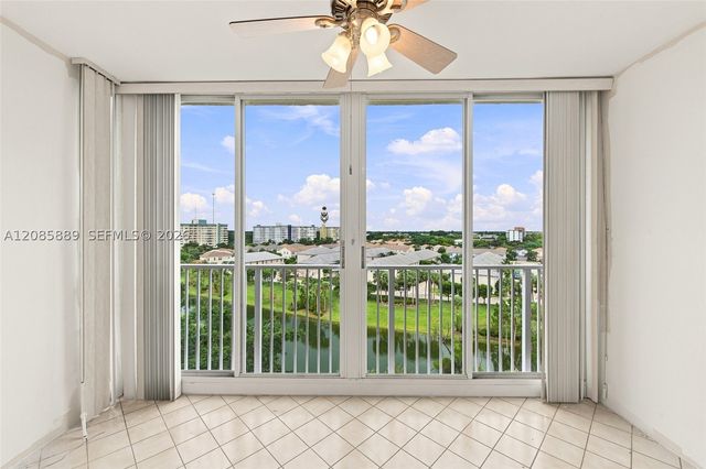 3850 Washington St 808, Hollywood, FL 33021