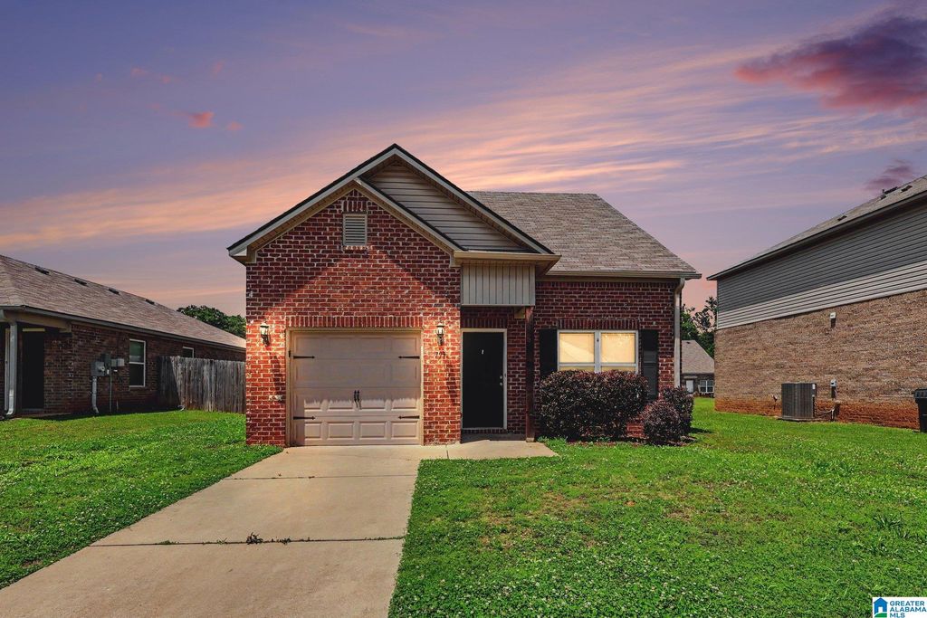 799 THE HEIGHTS LANE, Calera, AL 35040