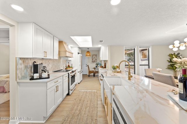 1875 LIVE OAK Lane, Atlantic Beach, FL 32233