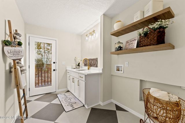 1875 LIVE OAK Lane, Atlantic Beach, FL 32233