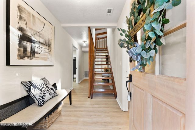 1875 LIVE OAK Lane, Atlantic Beach, FL 32233