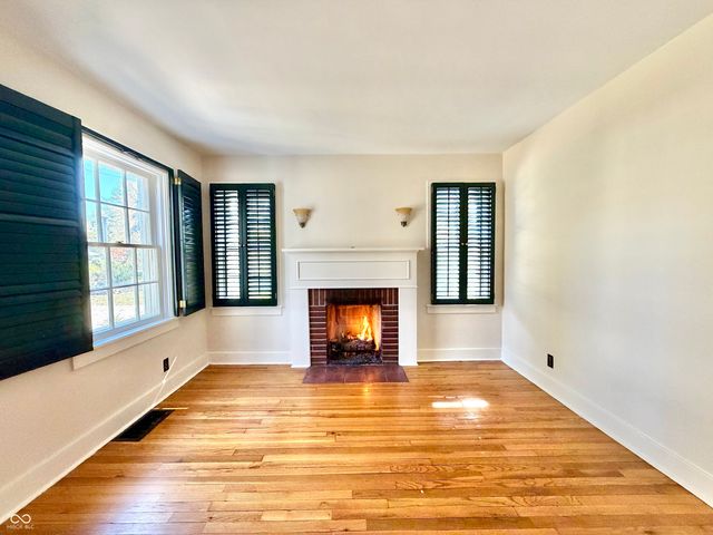 280 S 9th Street, Zionsville, IN 46077