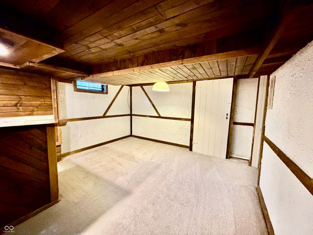 280 S 9th Street, Zionsville, IN 46077