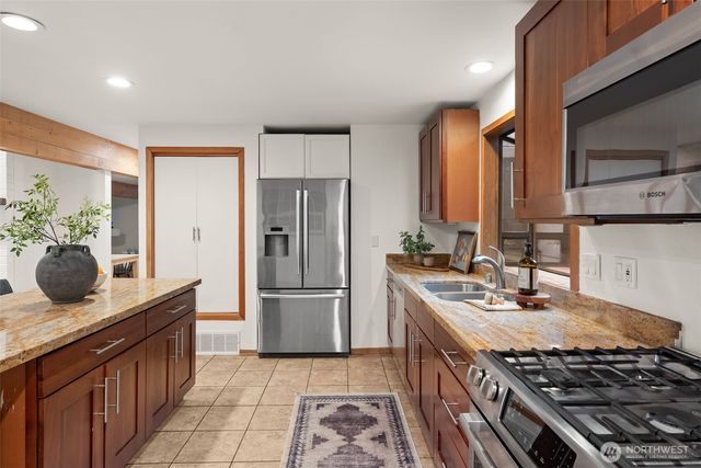 3505 47th Street Ct, Gig Harbor, WA 98335