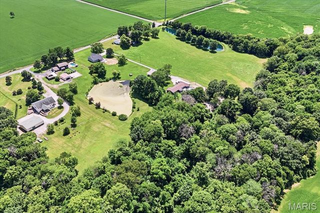 7853 W Kirsch Road, Troy, IL 62294