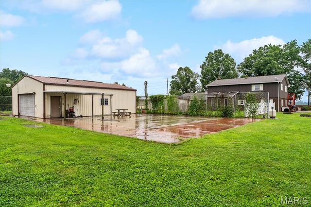 7853 W Kirsch Road, Troy, IL 62294