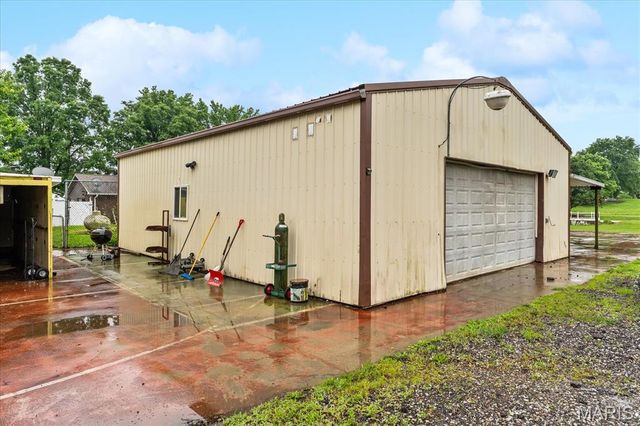 7853 W Kirsch Road, Troy, IL 62294