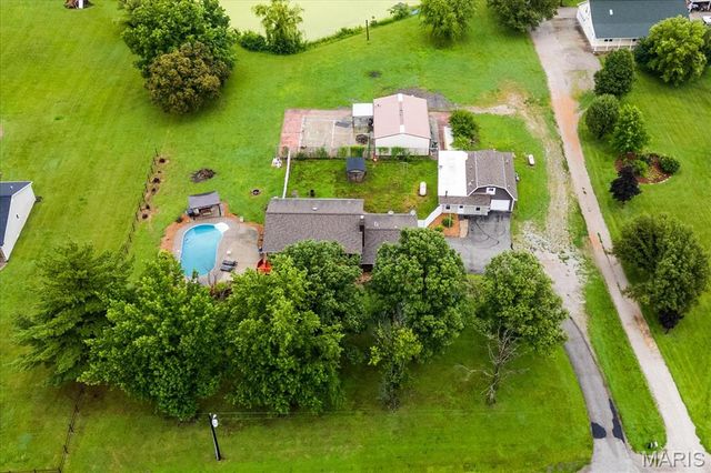 7853 W Kirsch Road, Troy, IL 62294