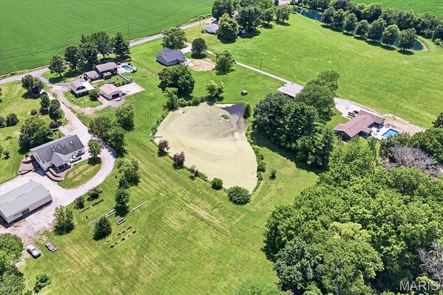 7853 W Kirsch Road, Troy, IL 62294