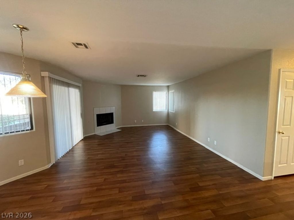 5034 South Rainbow Boulevard 101, Las Vegas, NV 89118 — photo 2