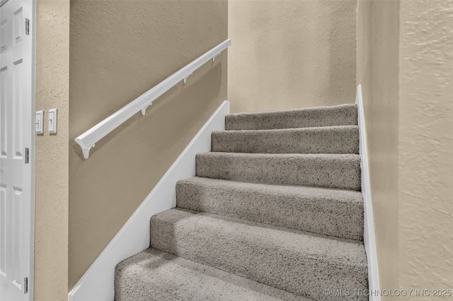 2400 Woodleaf Court, Ardmore, OK 73401