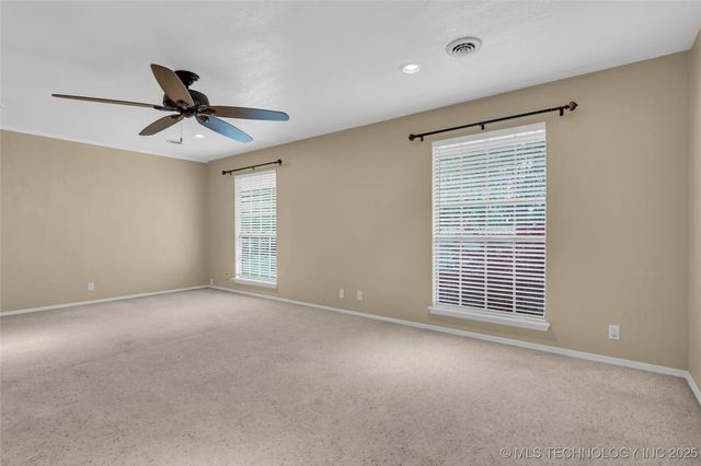 2400 Woodleaf Court, Ardmore, OK 73401