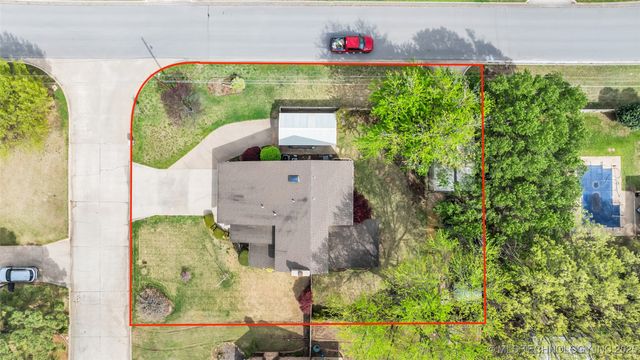 2400 Woodleaf Court, Ardmore, OK 73401