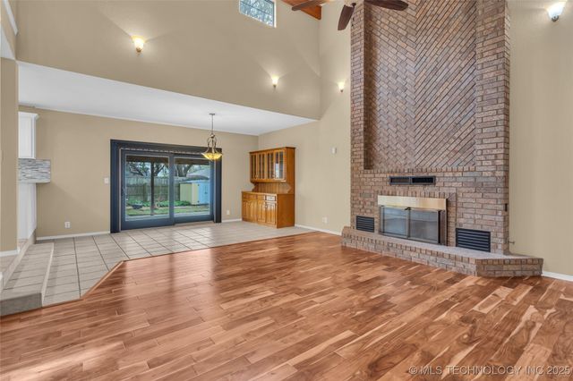 2400 Woodleaf Court, Ardmore, OK 73401