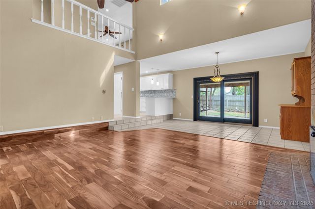 2400 Woodleaf Court, Ardmore, OK 73401