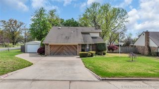 2400 Woodleaf Court, Ardmore, OK 73401