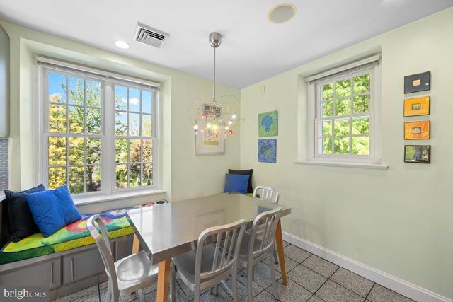 19 DERWEN RD, Bala Cynwyd, PA 19004