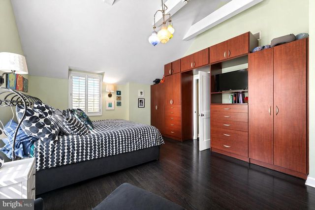 19 DERWEN RD, Bala Cynwyd, PA 19004