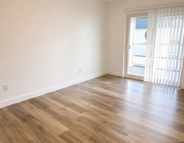 2225 S Jasmine Street 302, Denver, CO 80222