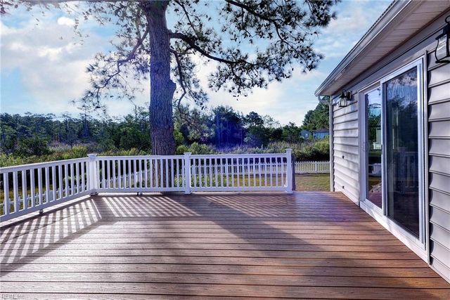 18 Ridge RD, Poquoson, VA 23662