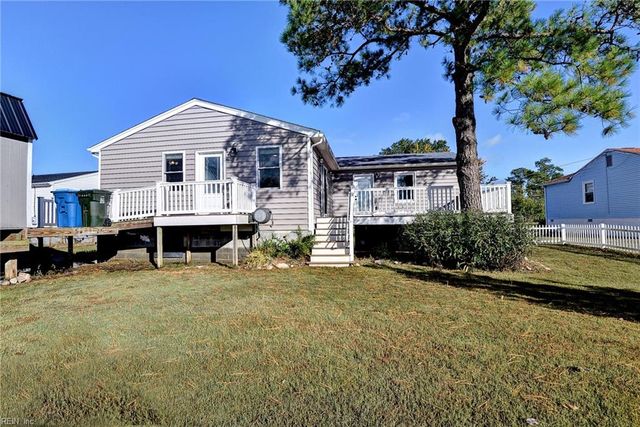 18 Ridge RD, Poquoson, VA 23662