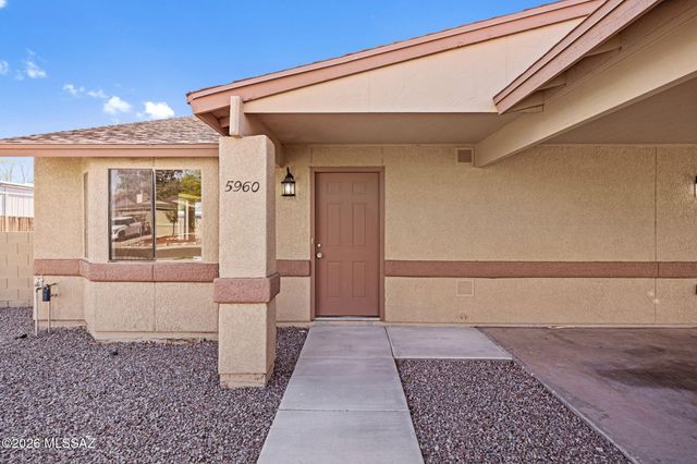 5960 S Birchwood Drive, Tucson, AZ 85746