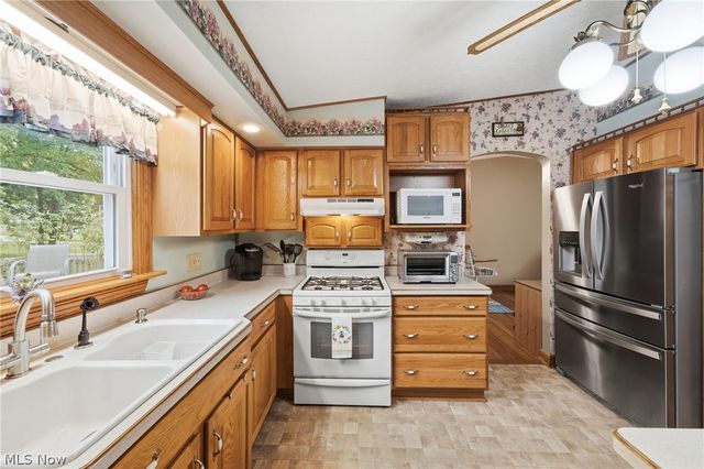 695 Old Forge Road, Kent, OH 44240